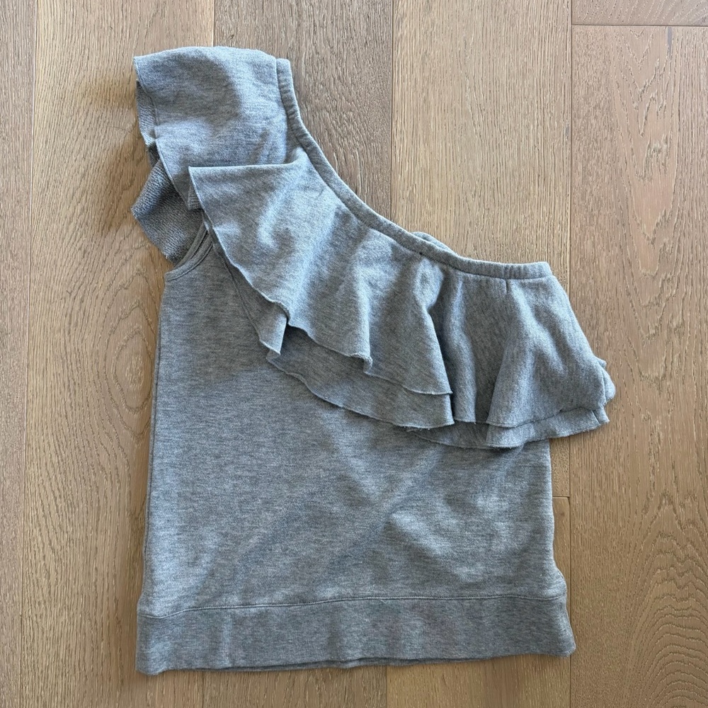 Chelsea28 Grey Ruffle One Shoulder Top Size Small - Picture 5 of 6